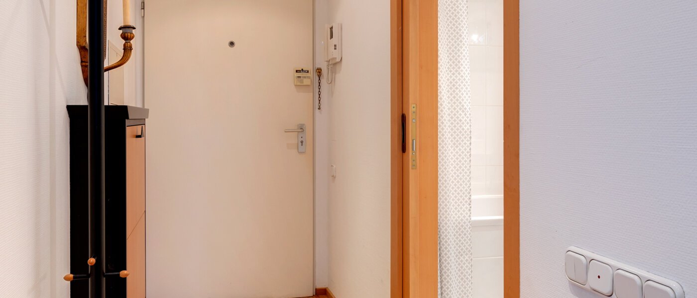 квартира München Schwabing - Alte Heide 01 коридор 9368