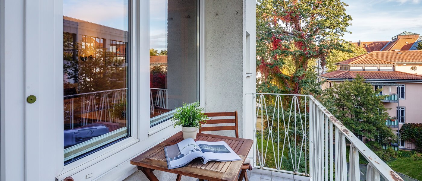 квартира München Schwabing (rechts der Leopoldstraße) 01 балкон 938