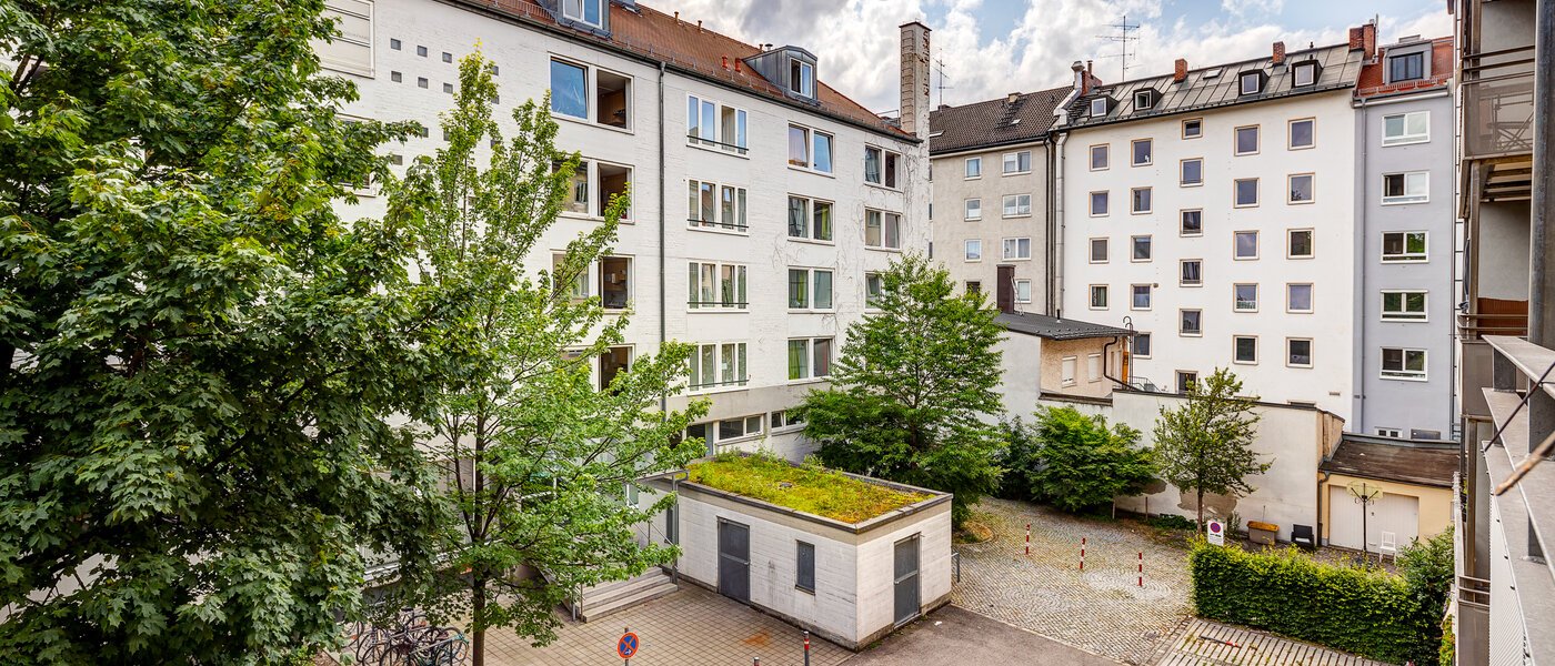 квартира München Maxvorstadt - Museumsviertel 01 вид из окна 9424