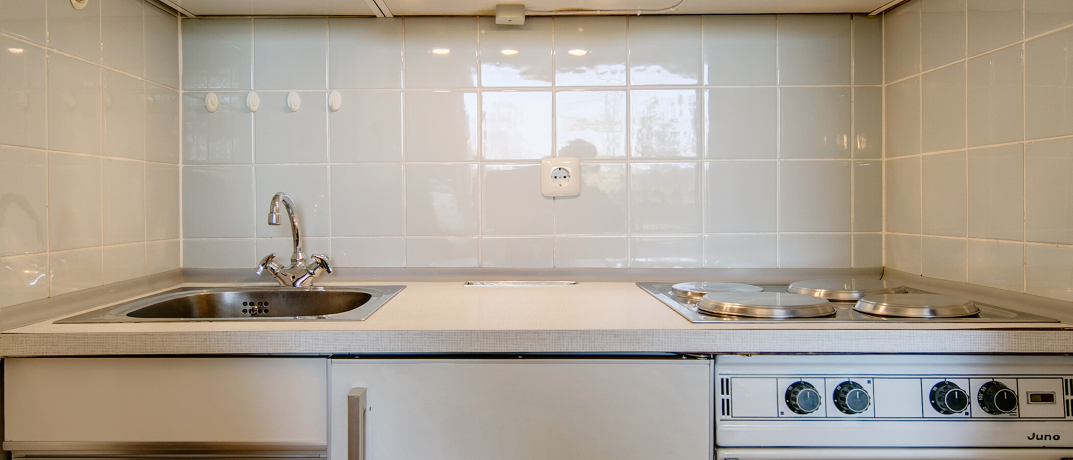 квартира München Schwabing (rechts der Leopoldstraße) 01 кухня 9457