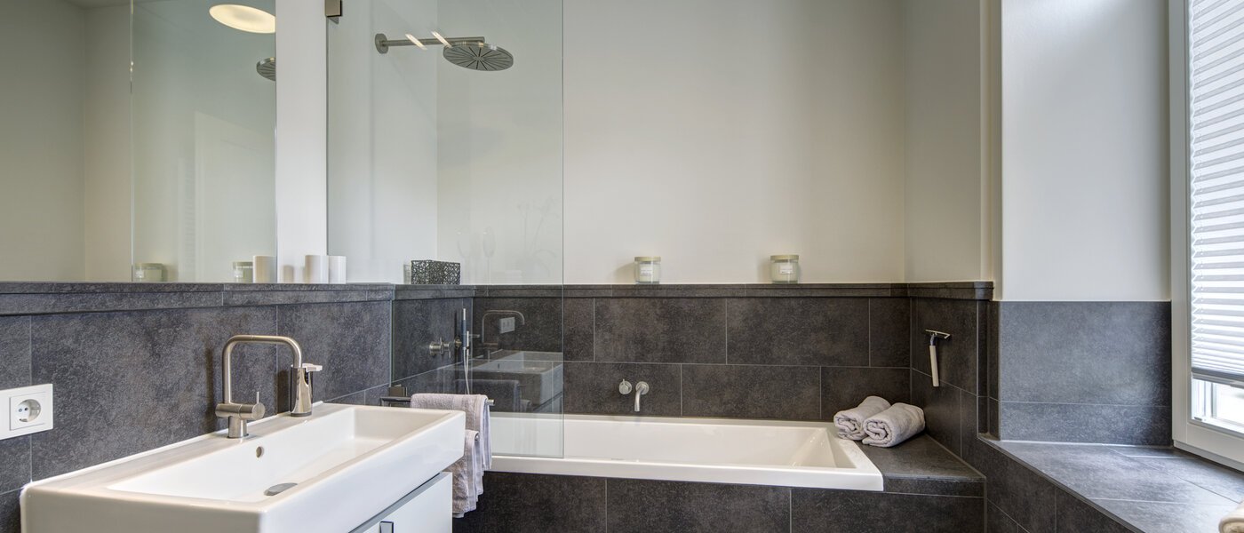 квартира München Maxvorstadt - Rund um den Josephplatz 01 ванная комната 9480