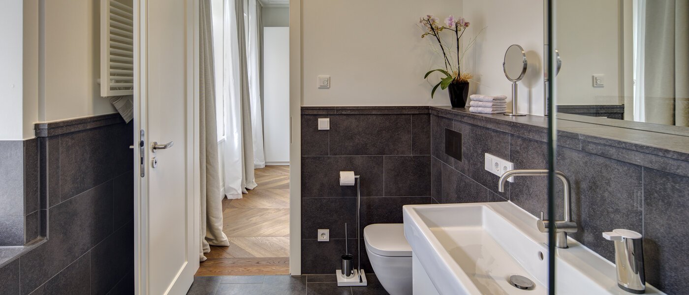 квартира München Maxvorstadt - Rund um den Josephplatz 03 ванная комната 9480