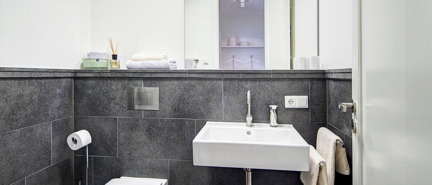 квартира München Maxvorstadt - Rund um den Josephplatz 01 2-я ванная комната 9480