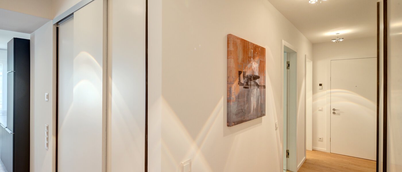 квартира München Schwabing (rechts der Leopoldstraße) 02 коридор 9521