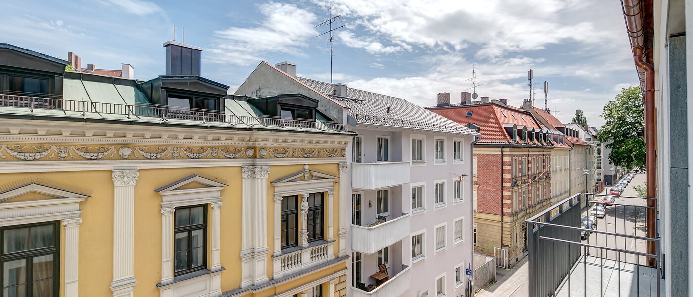 квартира München Schwabing (rechts der Leopoldstraße) 01 вид из окна 9521