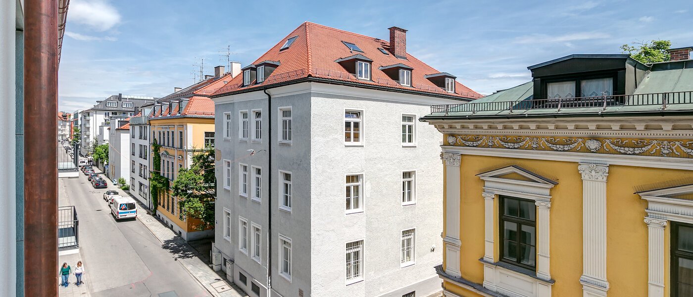 квартира München Schwabing (rechts der Leopoldstraße) 03 вид из окна 9521
