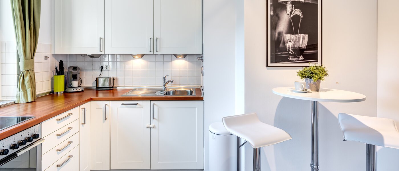 квартира München Schwabing-Nord (zw. Leopoldstraße & Englischen Garten) 02 кухня 9573