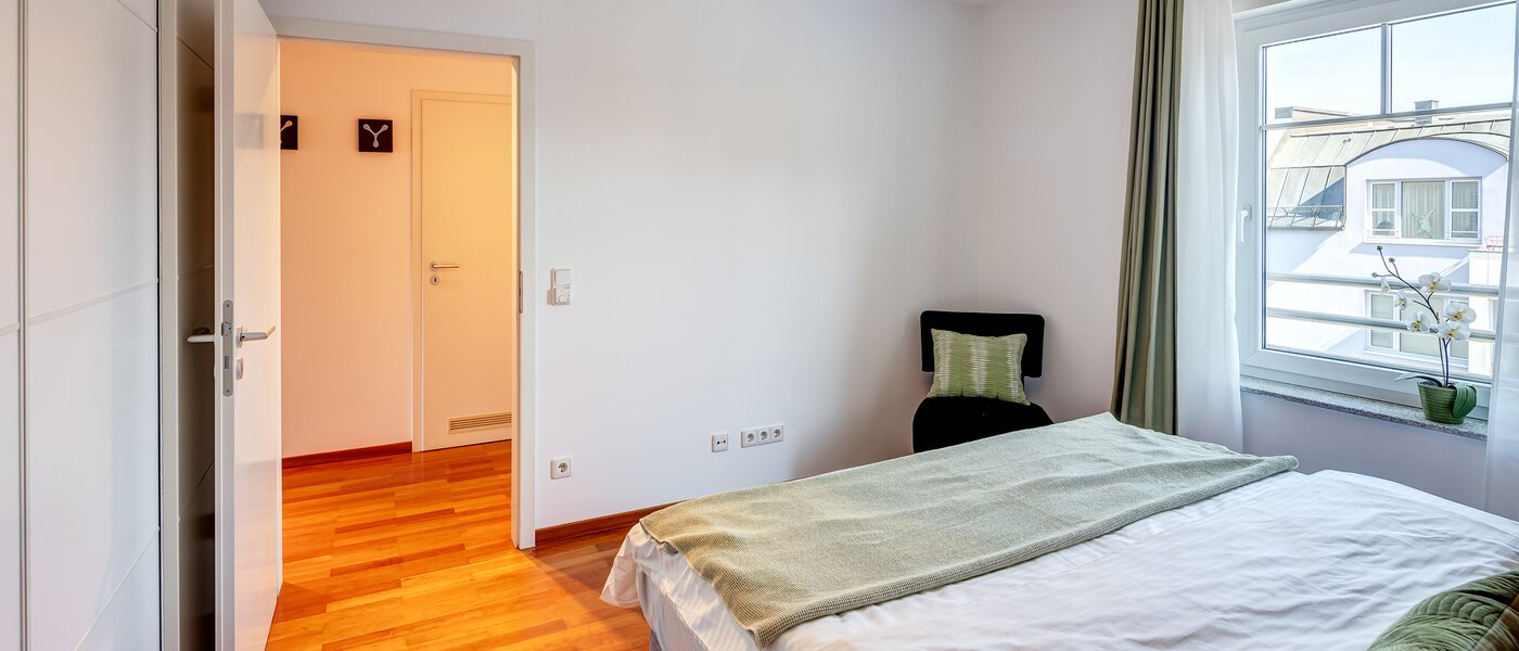 квартира München Schwabing-Nord (zw. Leopoldstraße & Englischen Garten) 04 спальная комната 9573