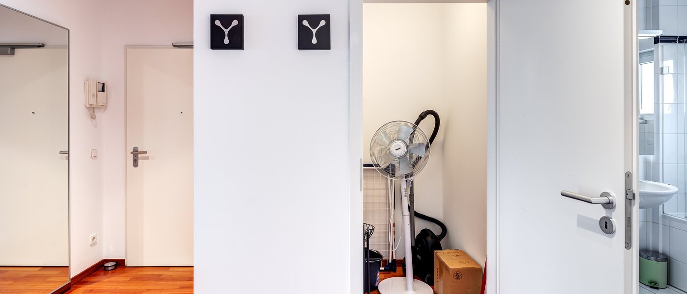 квартира München Schwabing-Nord (zw. Leopoldstraße & Englischen Garten) 01 кладовая 9573