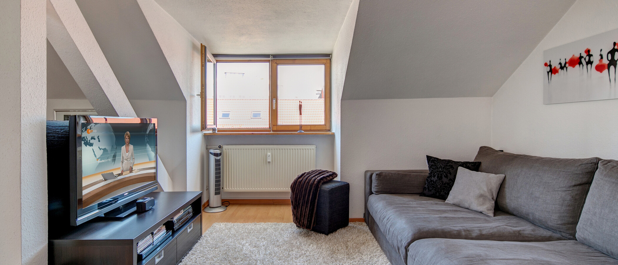мансардная квартира München Haidhausen 03 гостиная 9579