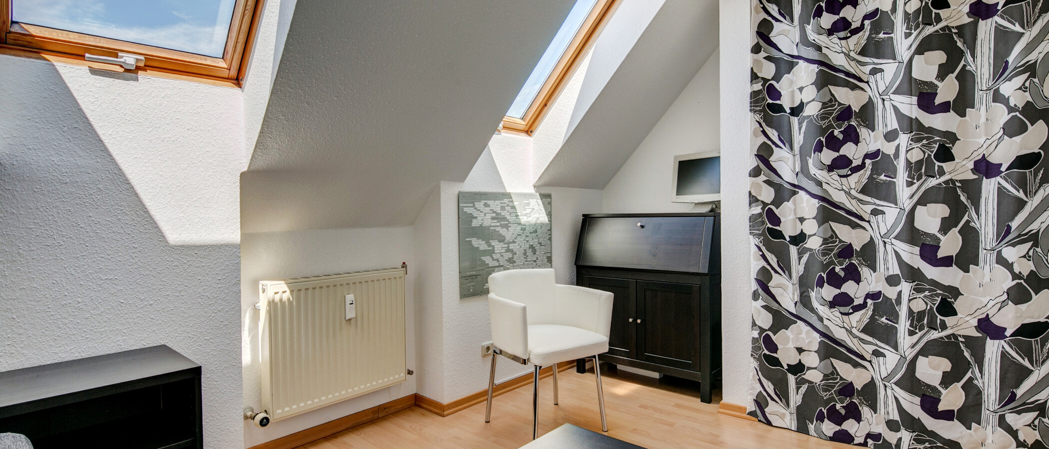мансардная квартира München Haidhausen 03 гостевая комната 9579