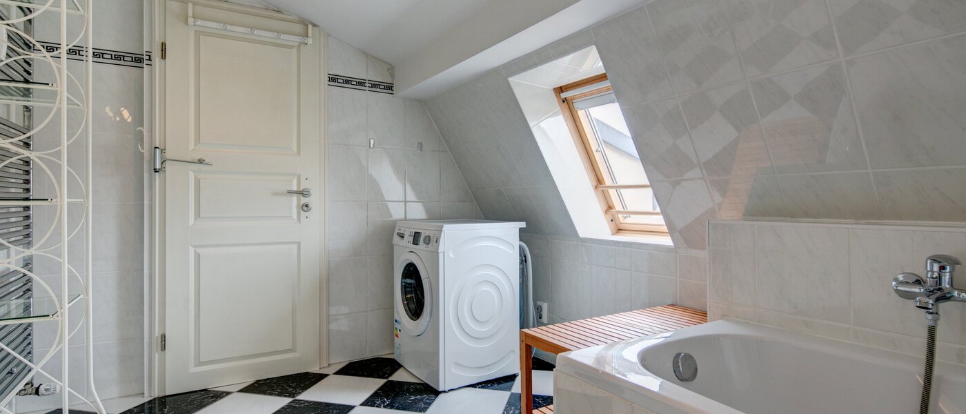 двухэтажная квартира München Lehel 04 ванная комната 9580