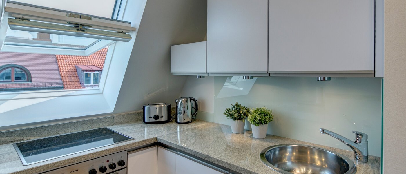 мансардная квартира München Schwabing-Nord (zw. Belgrad- & Leopoldstraße) 02 кухня 9584