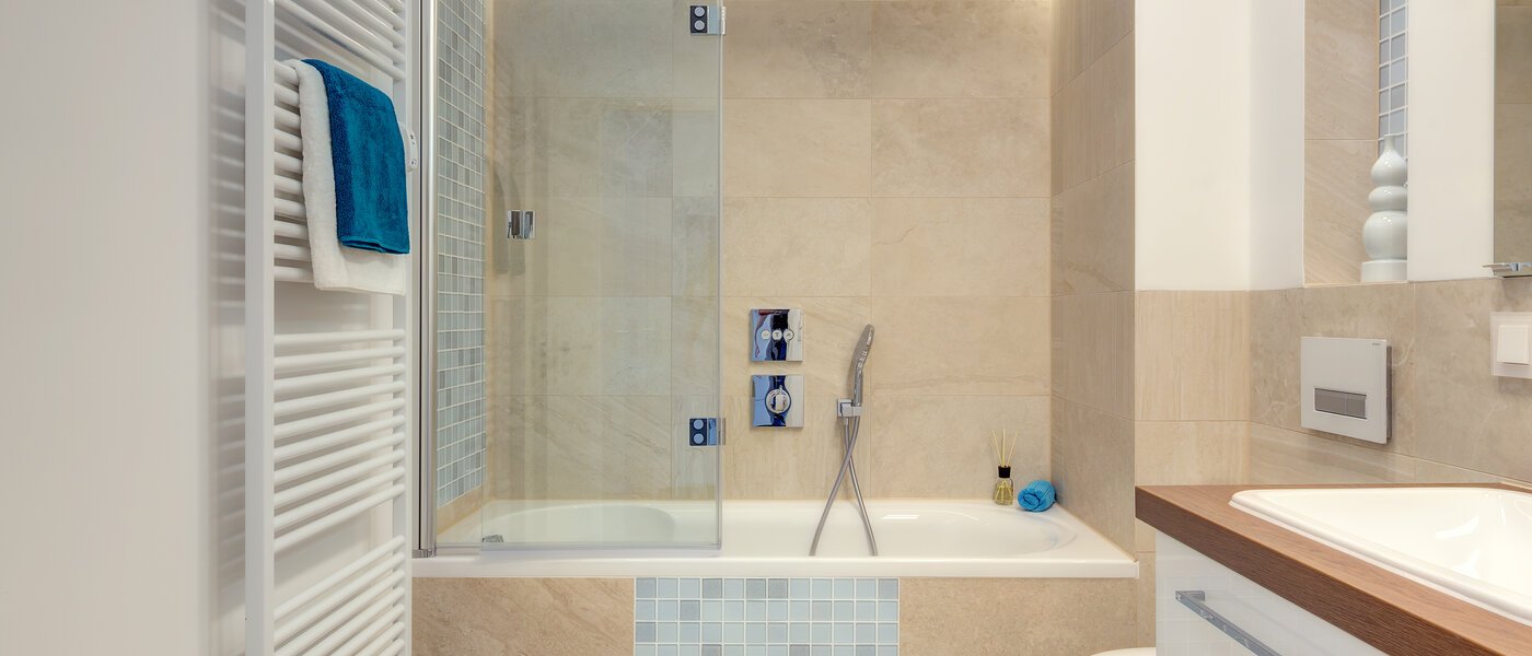 мансардная квартира München Schwabing 02 ванная комната 9602