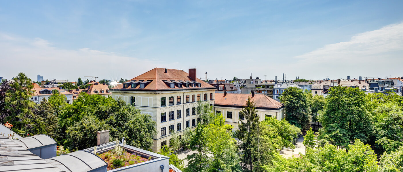 мансардная квартира München Schwabing 02 вид из окна 9602