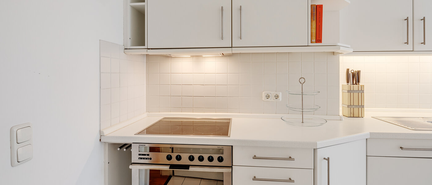 квартира München Maxvorstadt - Museumsviertel 04 кухня 9616