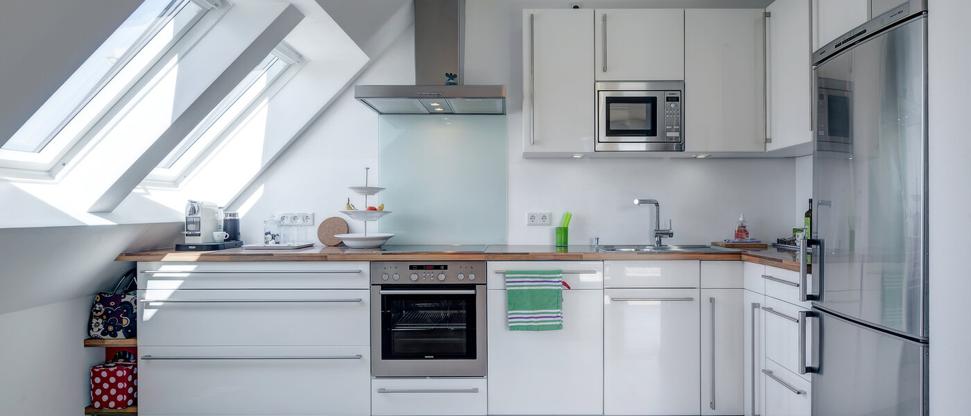 мансардная квартира München Obermenzing 01 кухня 9637