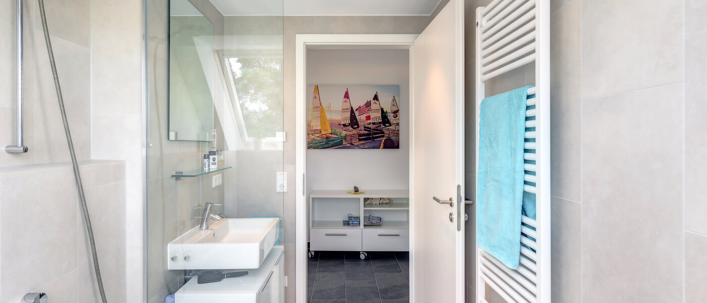 мансардная квартира München Obermenzing 02 ванная комната 9637