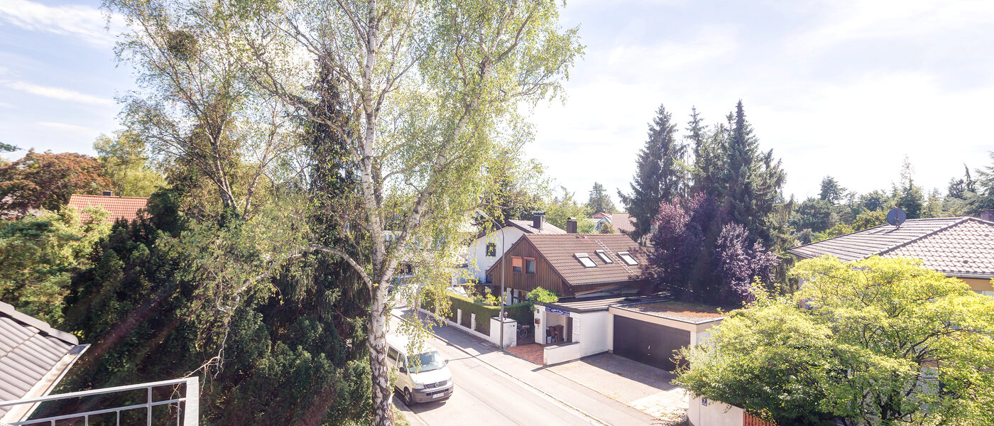 мансардная квартира München Obermenzing 03 вид из окна 9637