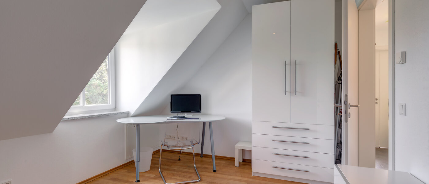 мансардная квартира München Obermenzing 02 2-я спальная комната 9637
