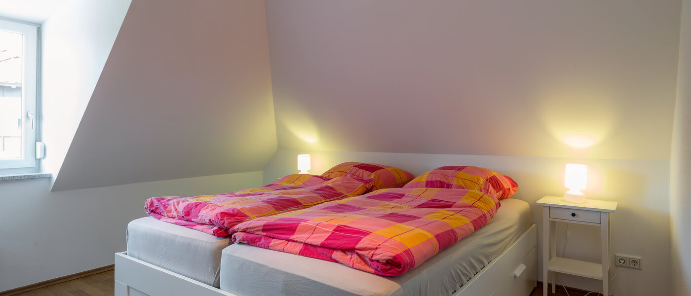 мансардная квартира München Obermenzing 01 1-я спальная комната 9637