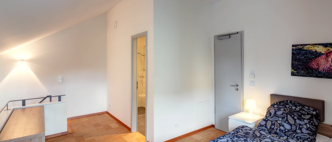 двухэтажная квартира-галерея Unterschleißheim Lohhof 03 спальная 9676