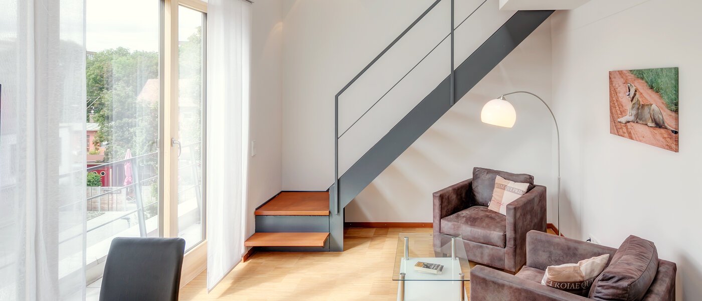 двухэтажная квартира-галерея Unterschleißheim 01 гостиная 9678