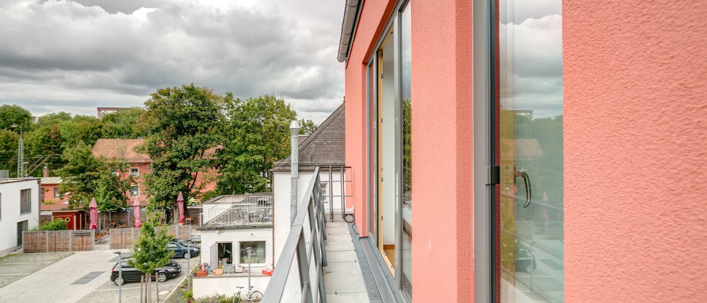 двухэтажная квартира-галерея Unterschleißheim 01 балкон 9678