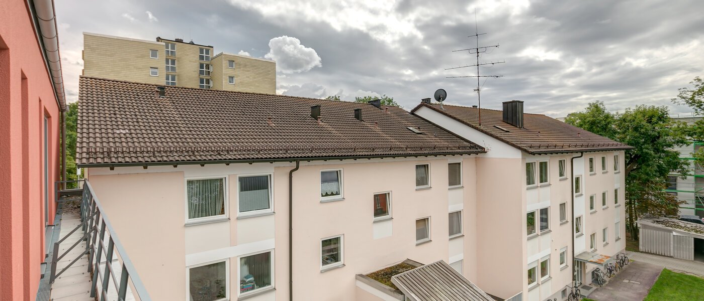 двухэтажная квартира-галерея Unterschleißheim 02 вид из окна 9678