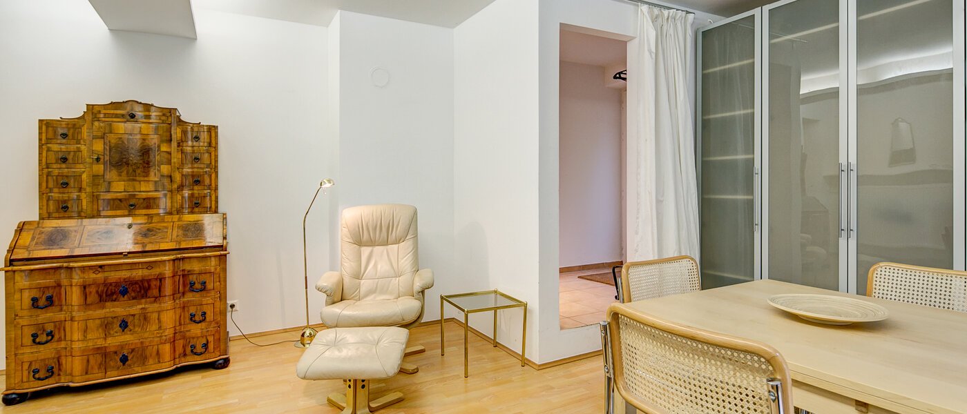 квартира с садом Gauting Stockdorf 04 гостиная 9728