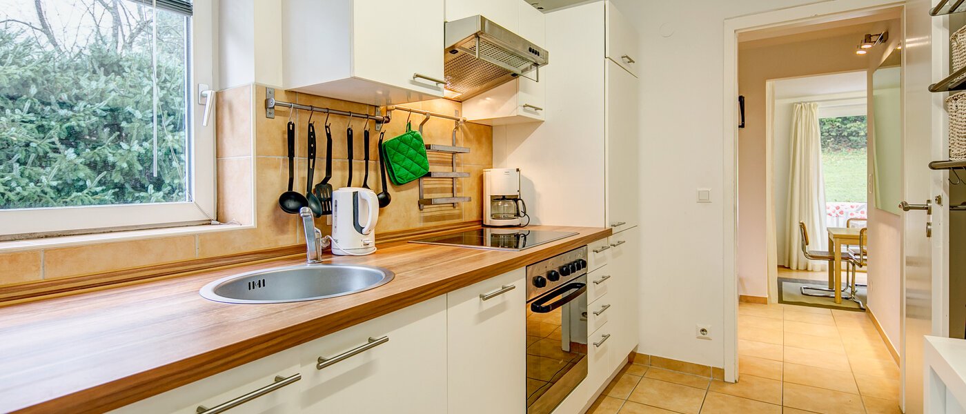 квартира с садом Gauting Stockdorf 01 кухня 9728