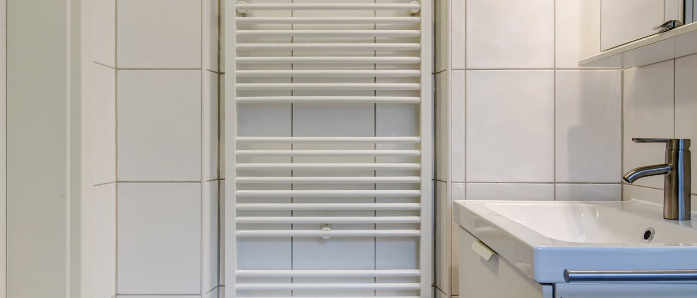 квартира с садом Gauting Stockdorf 04 ванная комната 9728