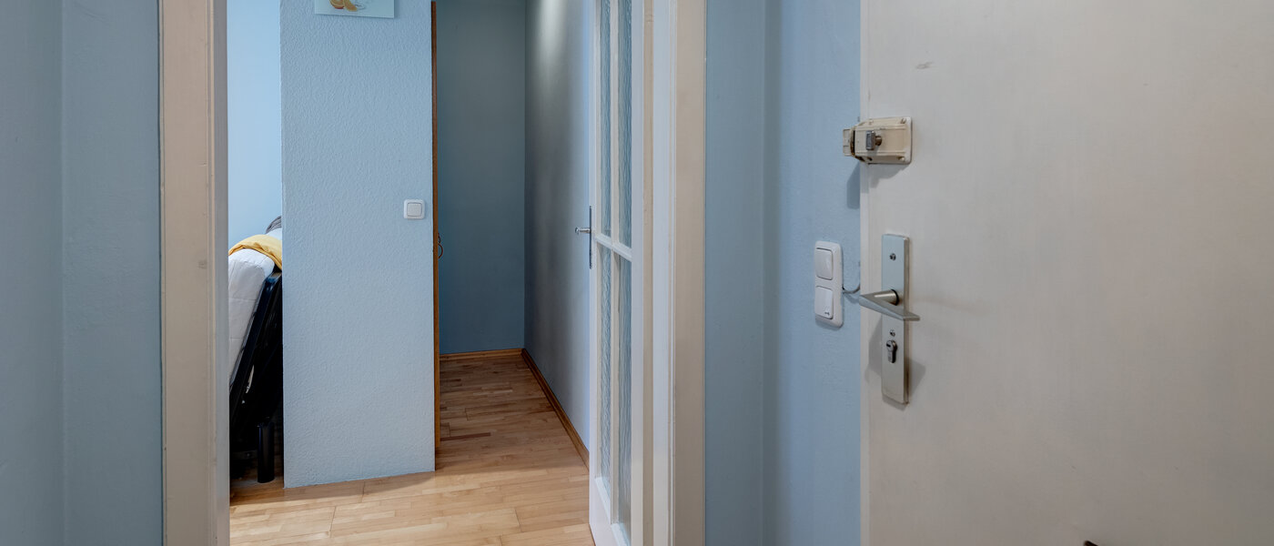 квартира München Schwabing 01 коридор 973