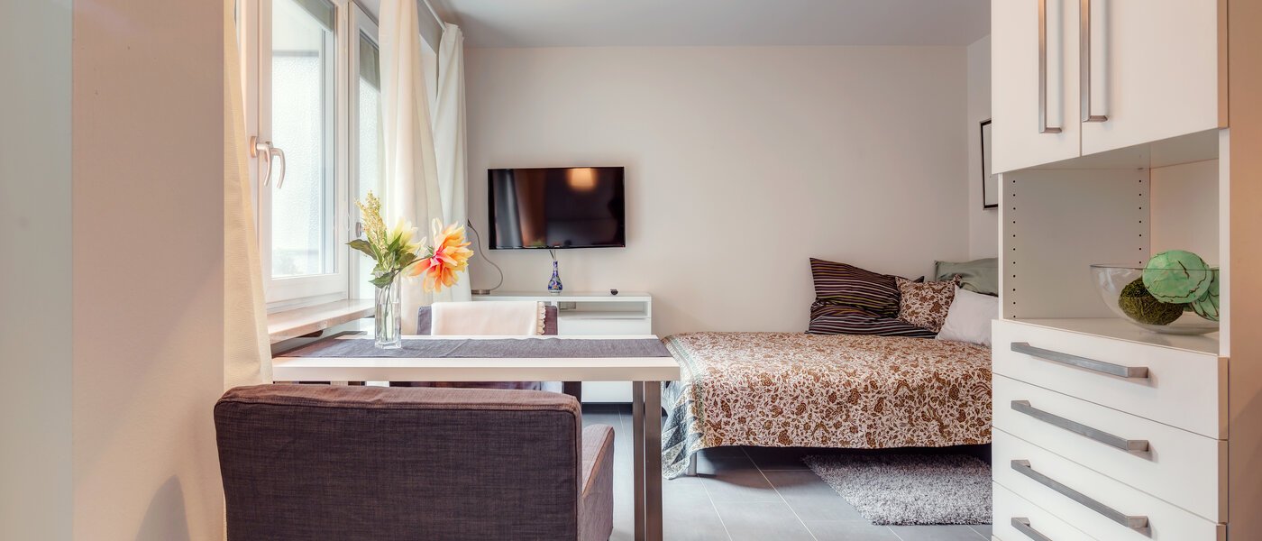 квартира München Schwabing (rechts der Leopoldstraße) 03 кухня 9736