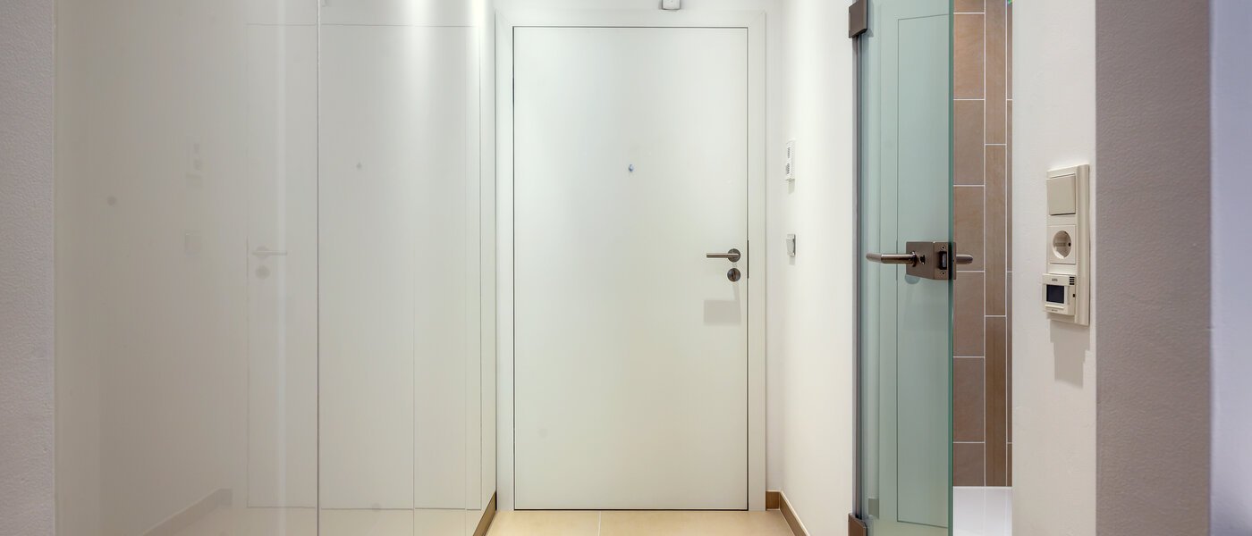 квартира München Neuhausen 01 коридор 9737