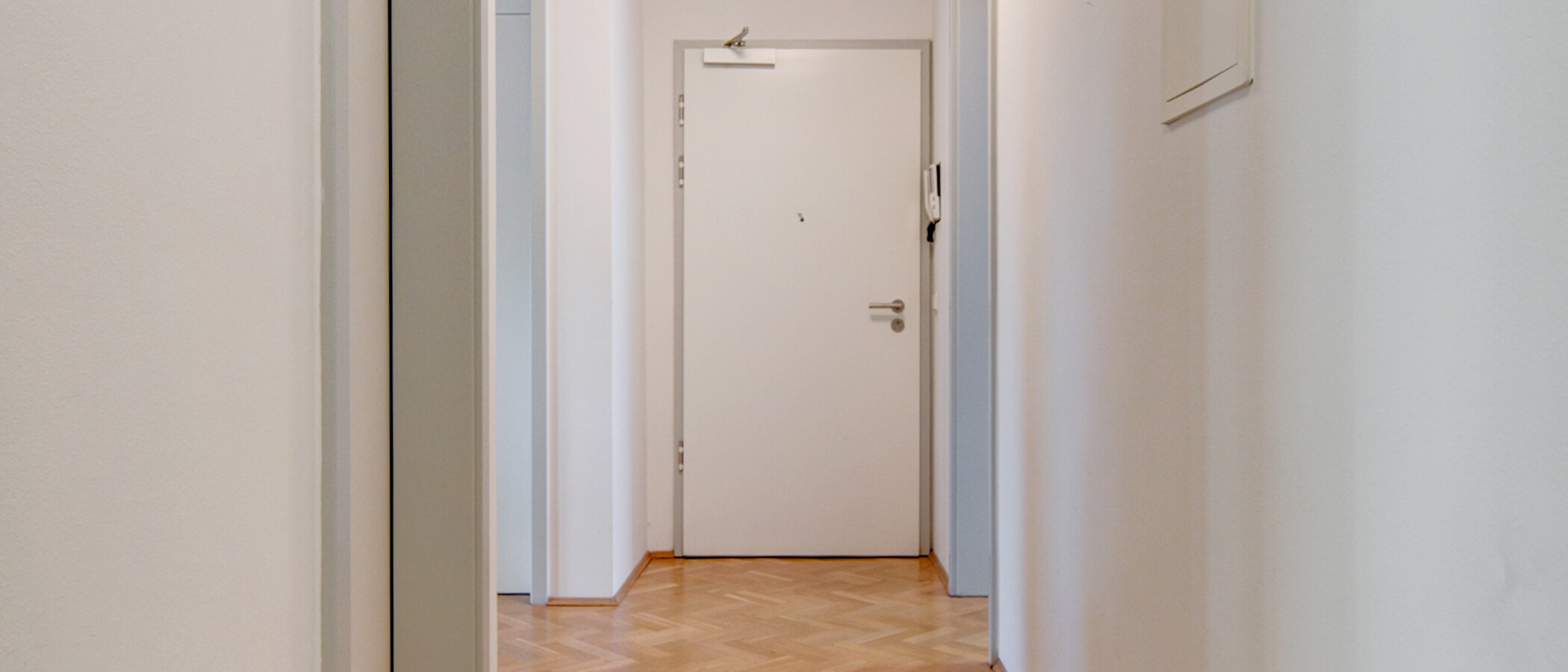 квартира München Haidhausen 01 коридор 9754