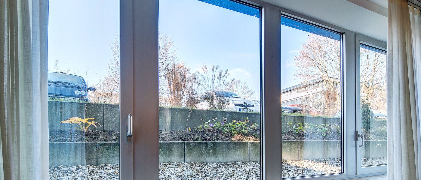 квартира Ismaning 01 вид из окна 9764