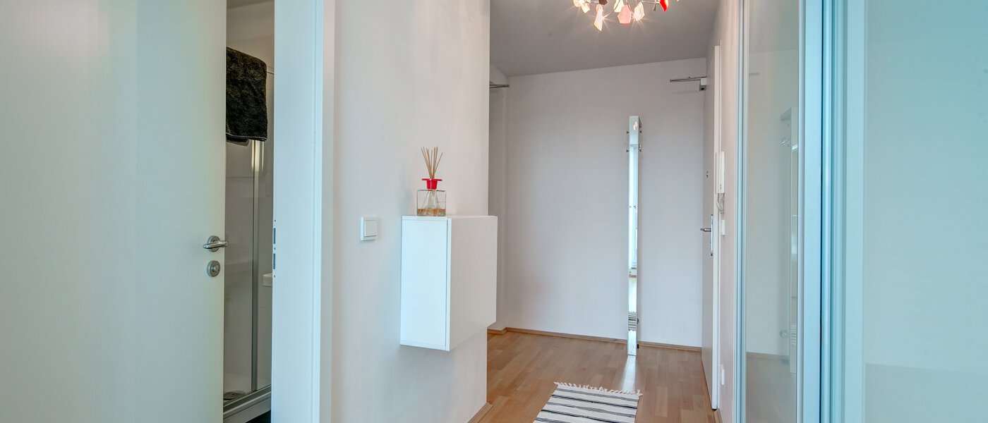 квартира-пентхаус München Obergiesing 02 коридор 9778