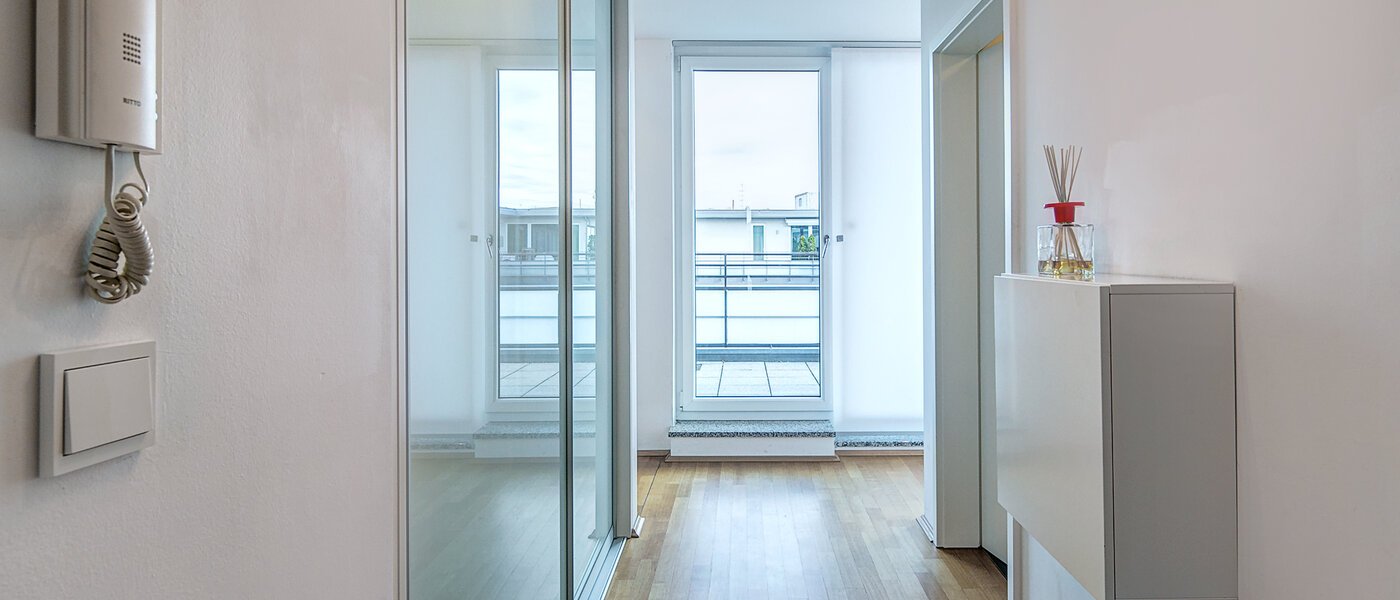 квартира-пентхаус München Obergiesing 03 коридор 9778