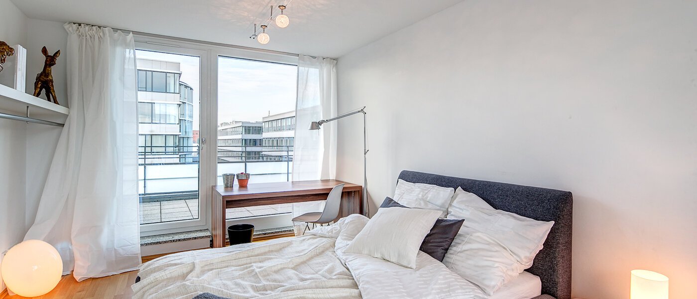 квартира-пентхаус München Obergiesing 01 спальная 9778