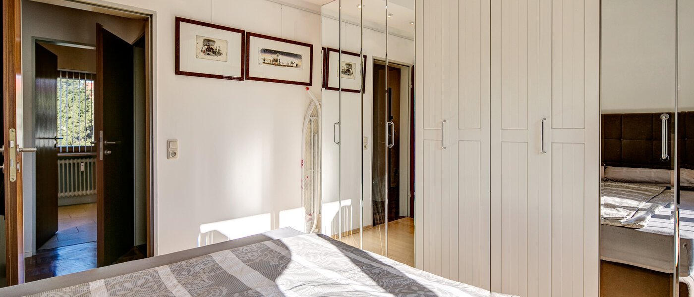 квартира München Berg am Laim 03 спальная комната 9783