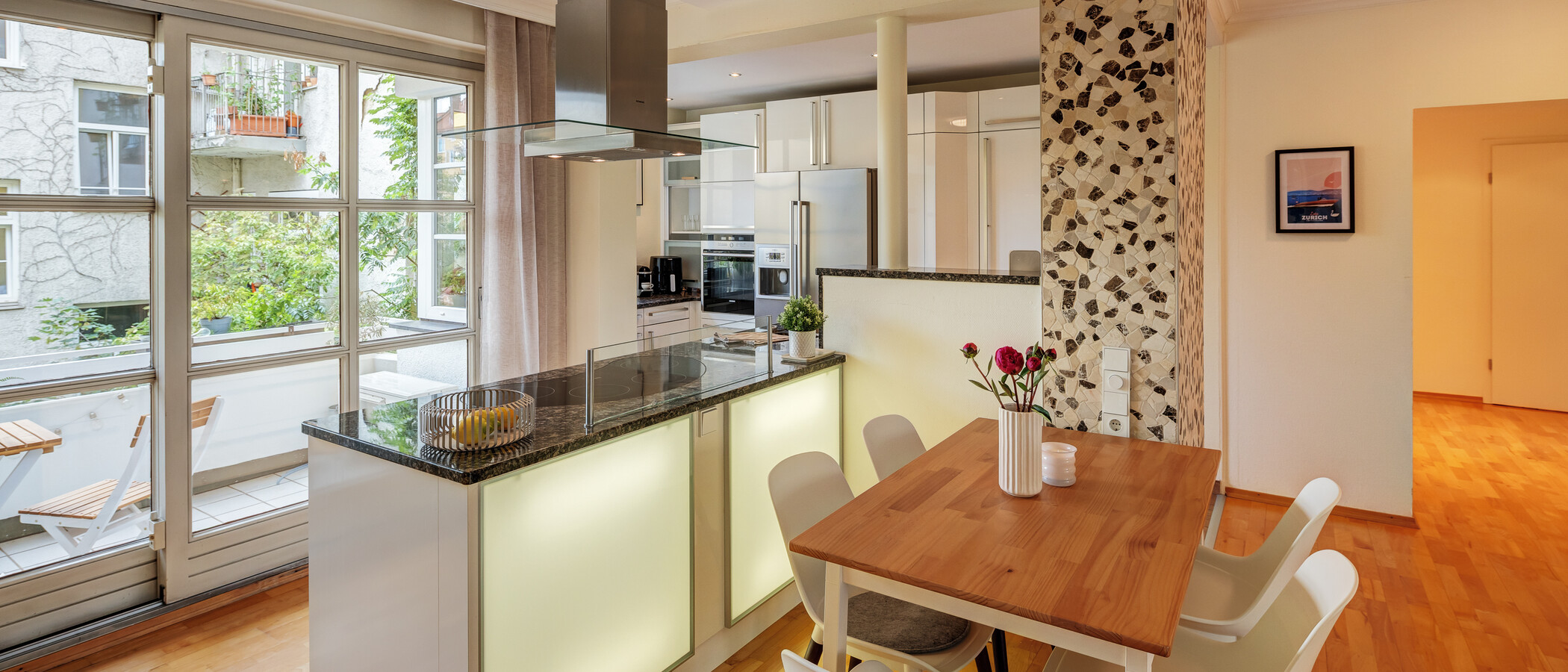 квартира München Maxvorstadt 01 кухня 9792