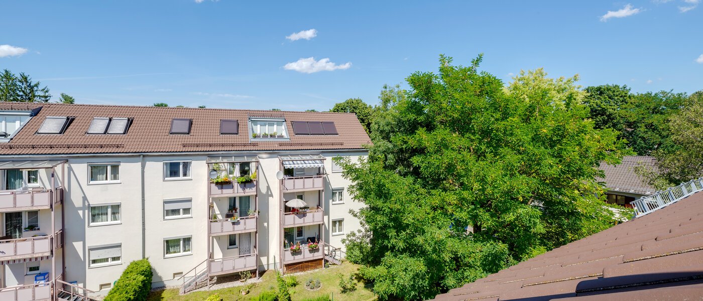 мансардная квартира München Untermenzing 02 вид из окна 9794