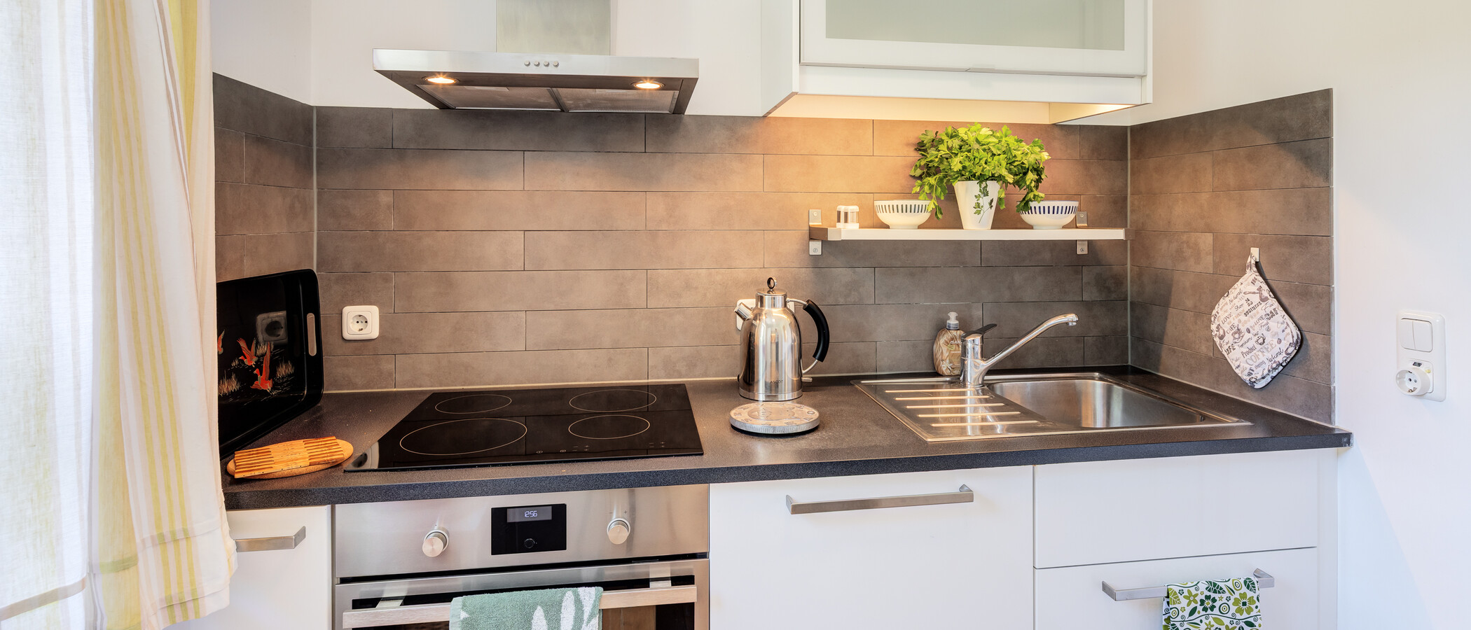 двухэтажная квартира München Thalkirchen 02 кухня 9867