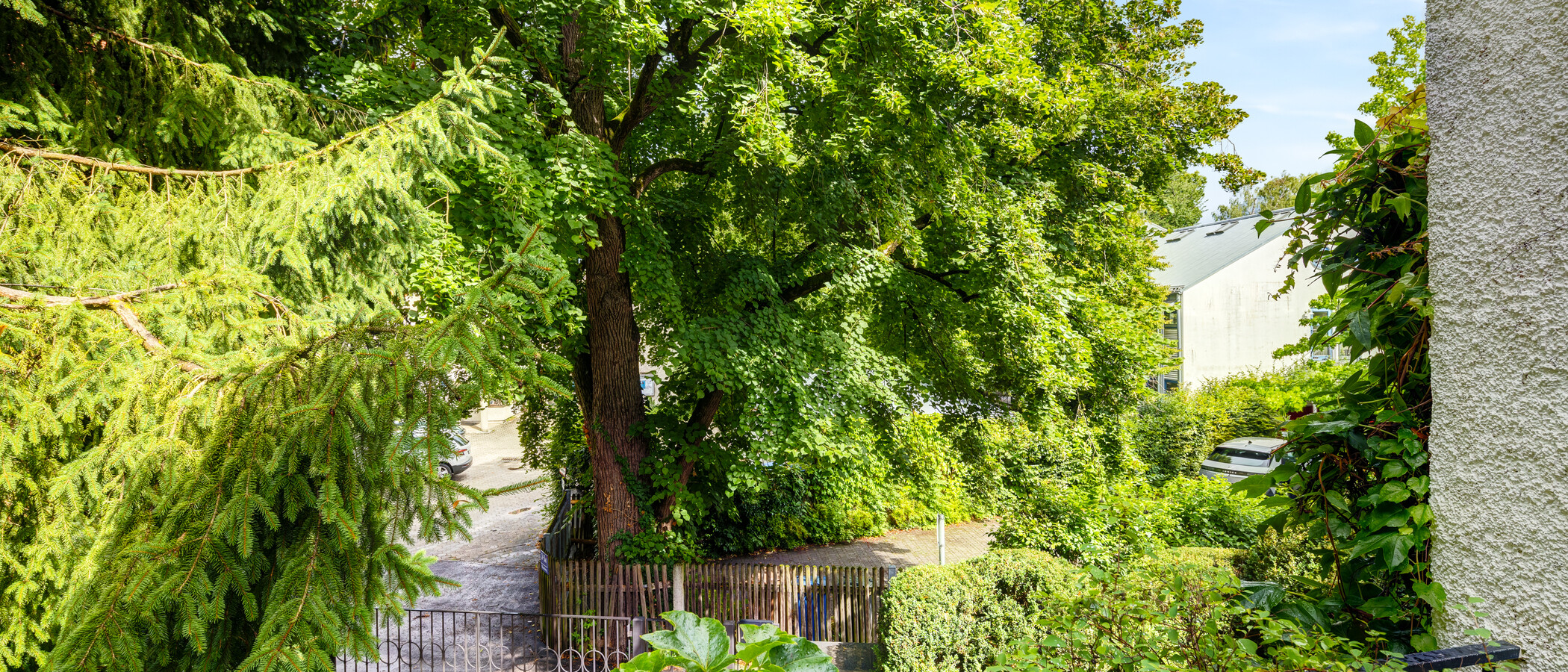 двухэтажная квартира München Thalkirchen 05 вид из окна 9867