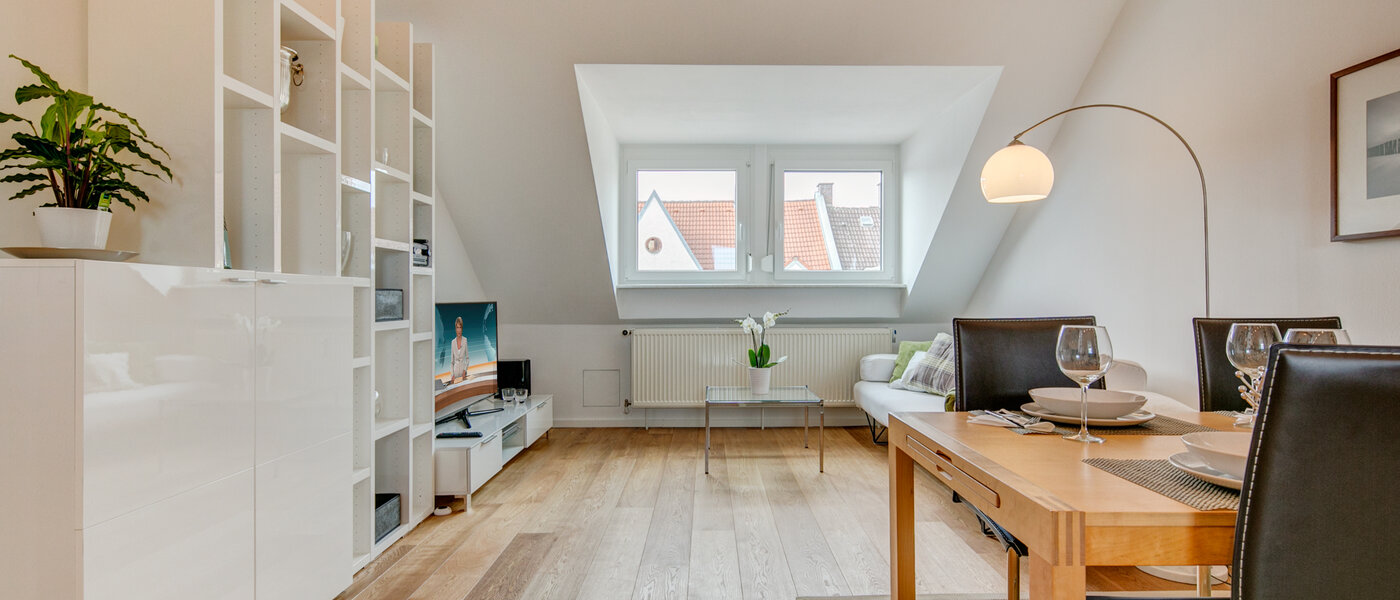 мансардная квартира München Thalkirchen 03 гостиная 9893