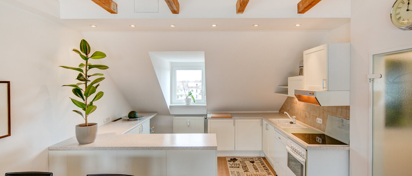 мансардная квартира München Thalkirchen 01 кухня 9893