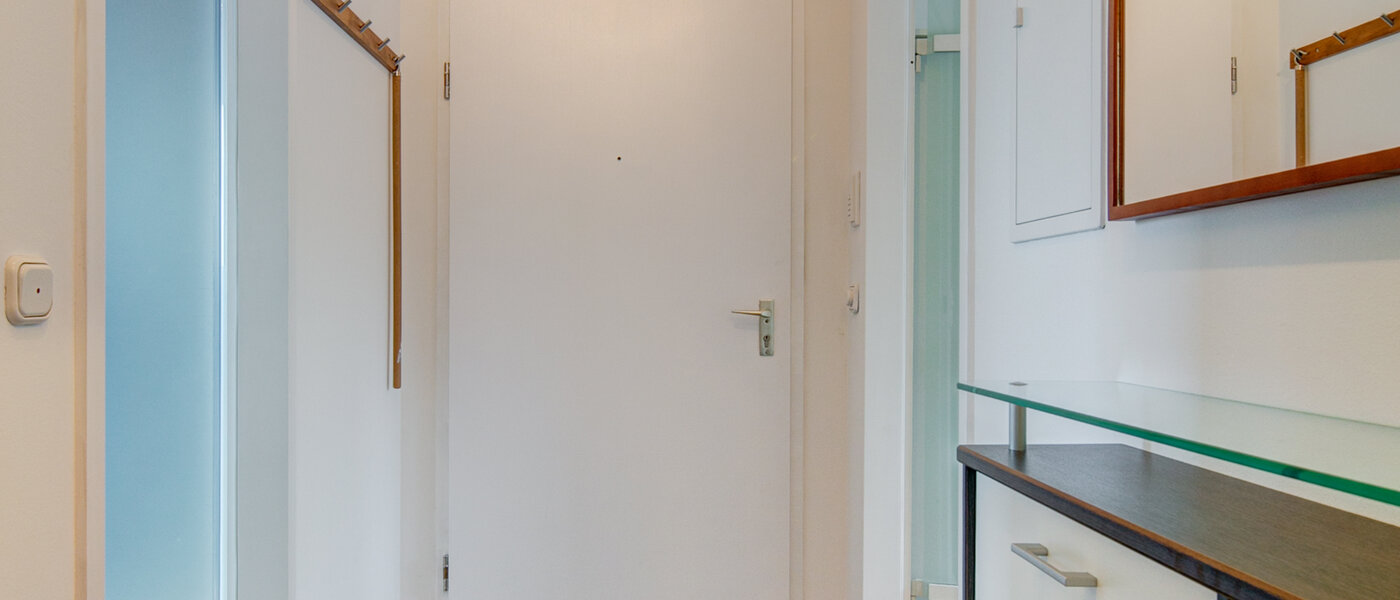 мансардная квартира München Thalkirchen 02 коридор 9893