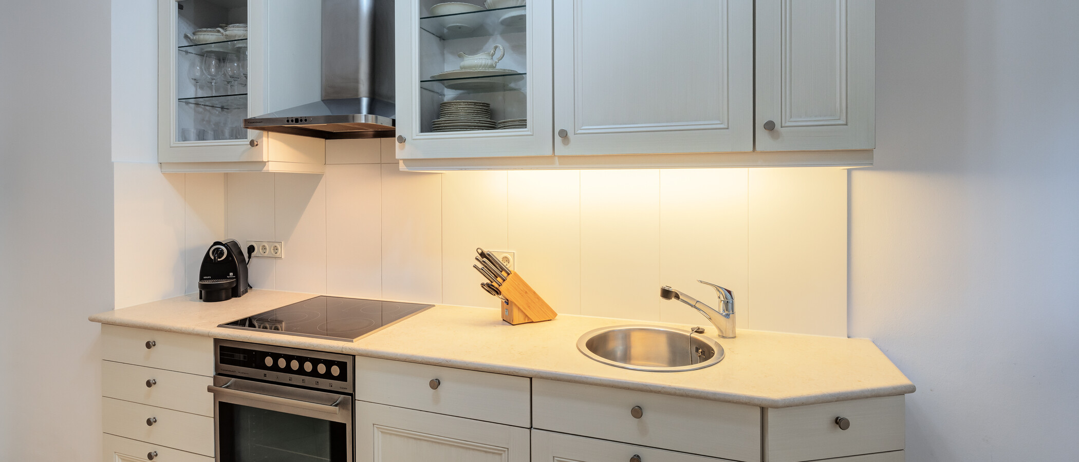 квартира München Schwabing-Nord (zw. Belgrad- & Leopoldstraße) 03 кухня 9895
