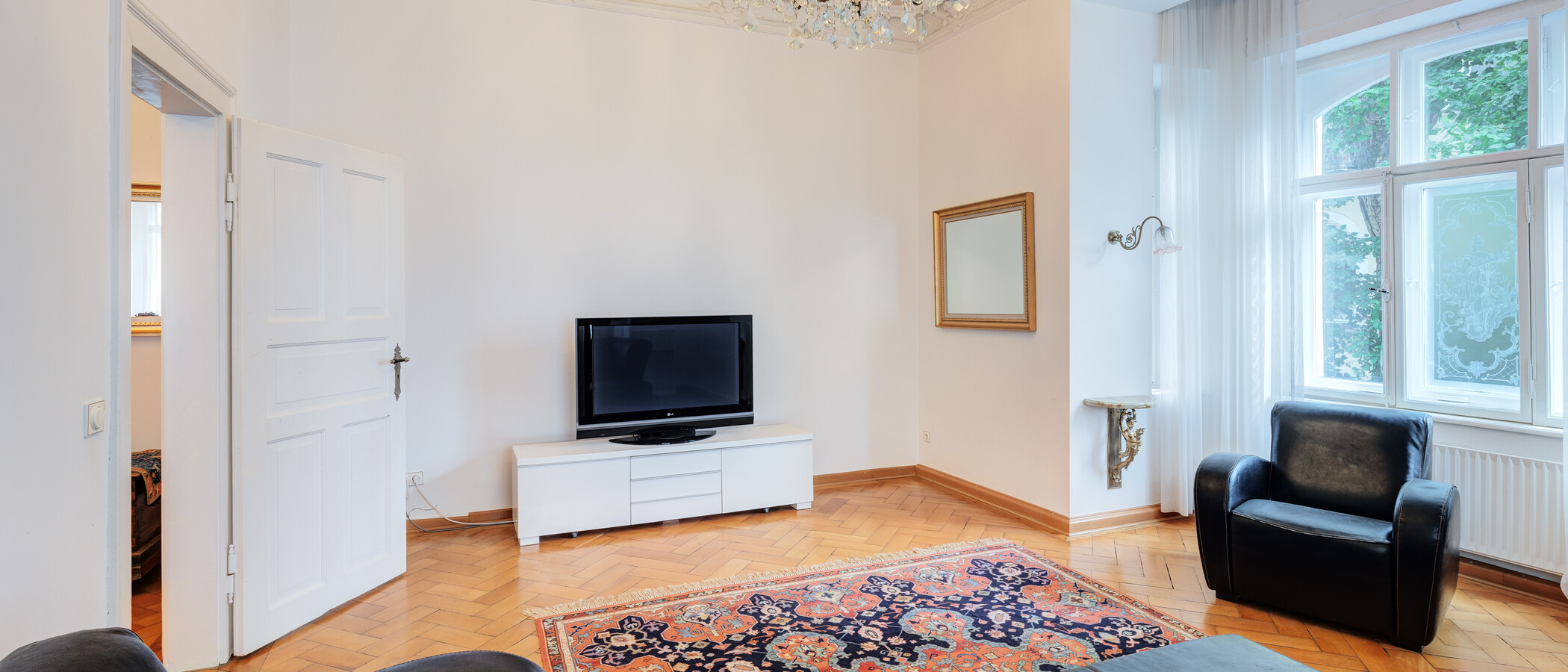 квартира München Schwabing-Nord (zw. Belgrad- & Leopoldstraße) 02 гостиная 9895